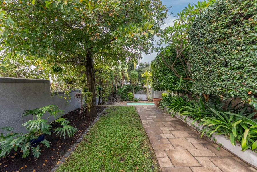 To Let 3 Bedroom Property for Rent in Gardens Western Cape